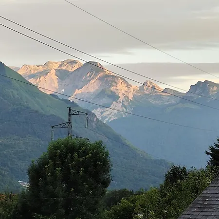 Apartment Ossau T2 5 Personnes Tt Confort Climatisation Piscine Linge De Maison Inclus Moustiquaires Vue Montagne Plein Sud