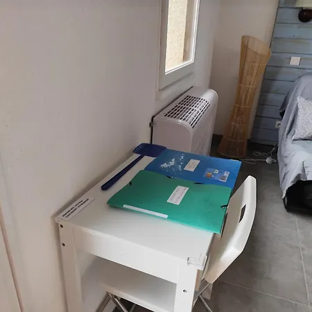 Ossau T2 5 Personnes Piscine Climatisation 1 Draps Serviettes Inclus Parking Moustiquaires Lave Vaisselle Lave Linge Confort Bielle
