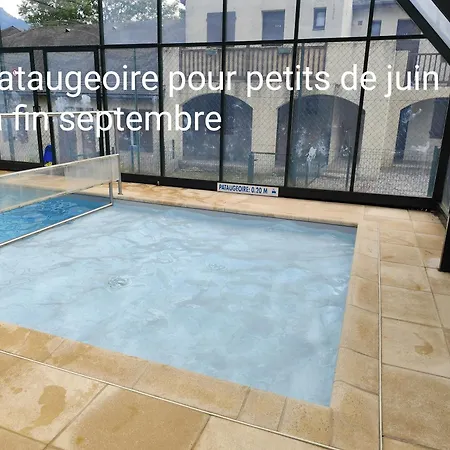 Ossau T2 5 Personnes Piscine Climatisation 1 Draps Serviettes Inclus Parking Moustiquaires Lave Vaisselle Lave Linge Confort *